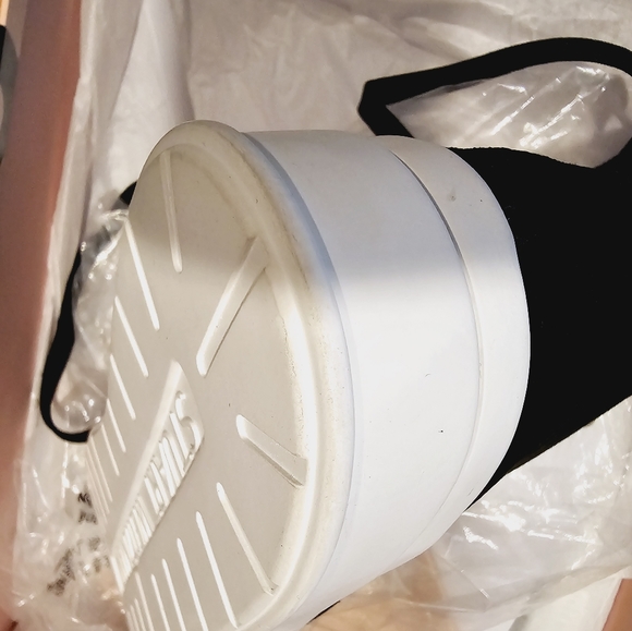 Stuart W 🛑🛑🛑👟👟 look at this !!♡♡♡ New New no tag.  .. box... wont last🎆✨️ - Picture 7 of 9